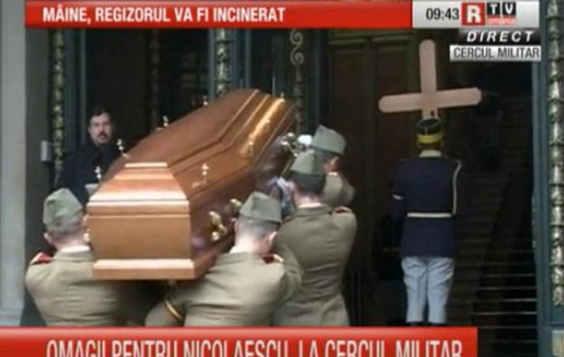 SERGIU NICOLAESCU A MURIT | SICRIUL cu TRUPUL NEÎNSUFLEȚIT, DEPUS la Cercul Militar Național | FOTO