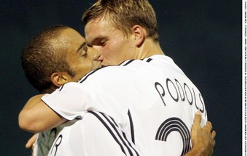 Aşa ceva chiar nu-ţi puteai imagina! Iată cele mai jenante momente din fotbal! FOTO