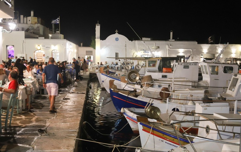 Surpriza de pe nota de plată la tavernele din Grecia: ce este „kuver” și ce trebuie să facă turiștii ca să nu fie păcăliți