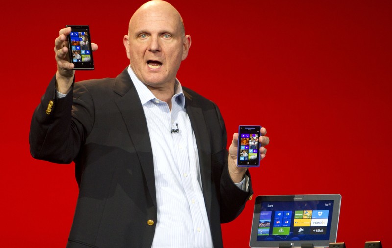 VIDEO / Steve Ballmer, fostul șef al Microsoft, spune verde-n față: rețelele sociale nu au cum să facă ”poliția știrilor”, dar pot încerca să reducă fenomenul știrilor false
