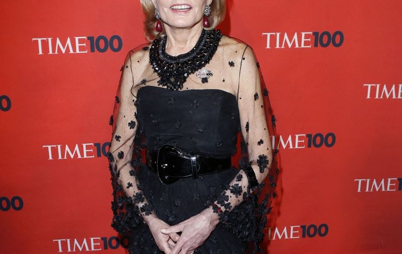 Realizatoarea TV Barbara Walters, supusă unei operaţii pe cord