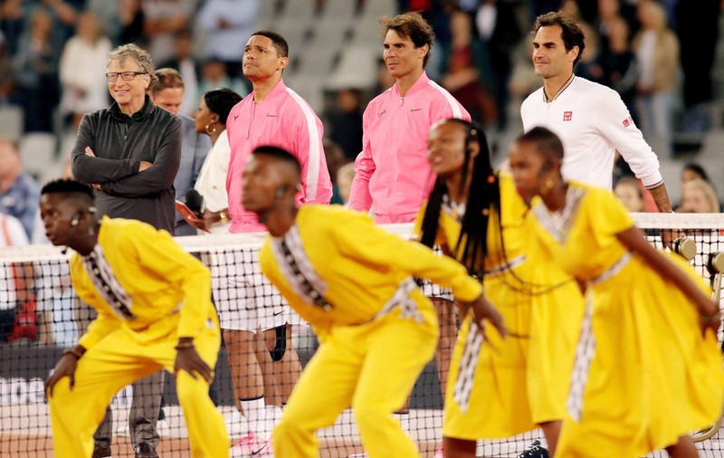 Record mondial de spectatori la un meci demonstrativ între Rafael Nadal și Roger Federer