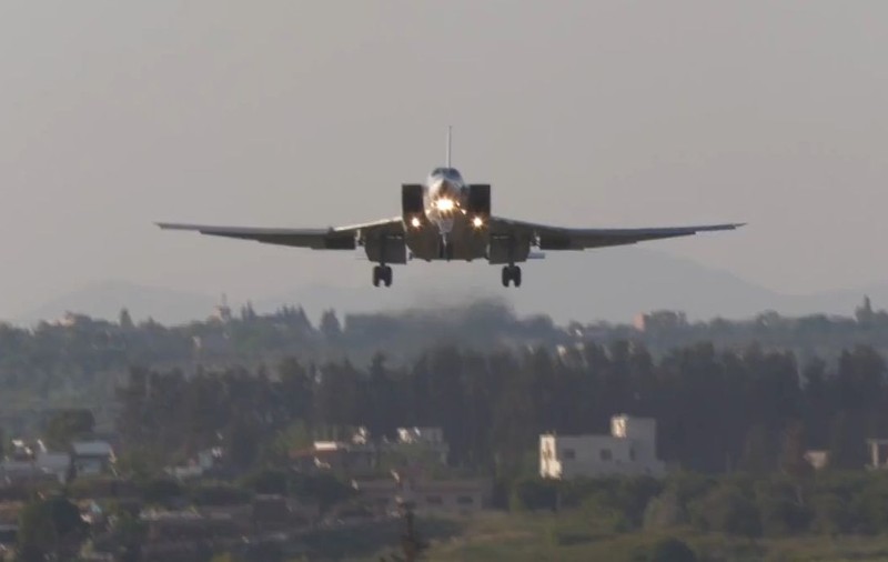 Rușii susțin că au dejucat o tentativă a Ucrainei și a unui „serviciu special al unei țări NATO” de a deturna un bombardier strategic
