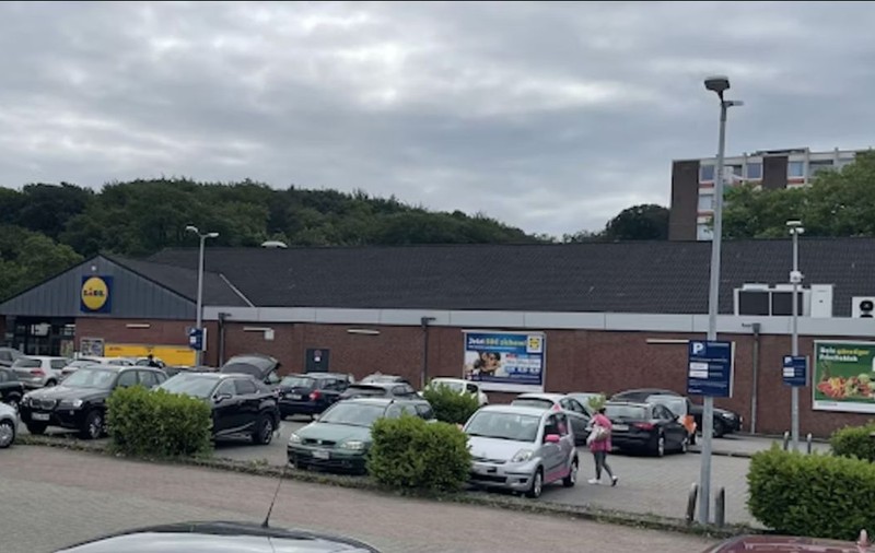 Un magazin Lidl a interzis accesul copiilor și adolescenților și a angajat paznici care să nu-i lase să intre, chiar înainte de Sărbători, la Koln