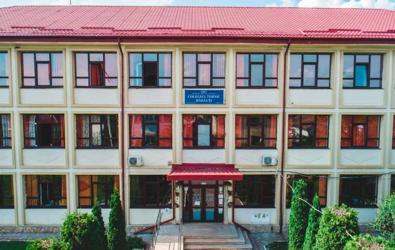 Ce pedeapsă a primit un profesor după ce a insultat o elevă la bacalaureat. „Du-te la mă-ta după buletin, nesimţito!”