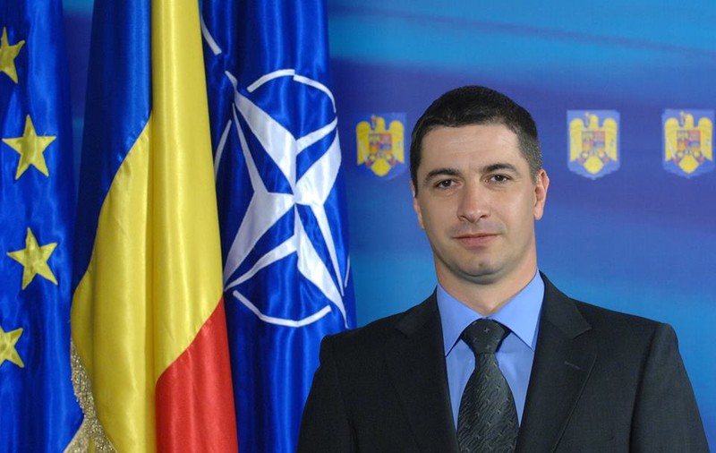 FRF se umple de foști consilieri prezidențiali. ^Claudiu Dinu, noul președinte al Comisiei de Recurs, a fost avocatul lui Traian Băsescu!