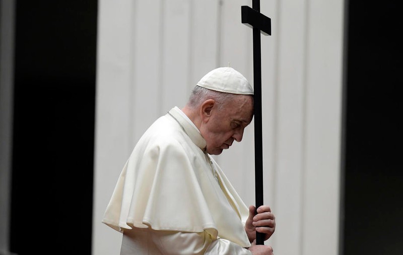 Papa Francisc a anulat pelerinajul anual la statuia Fecioarei Maria din Roma, din cauza pandemiei