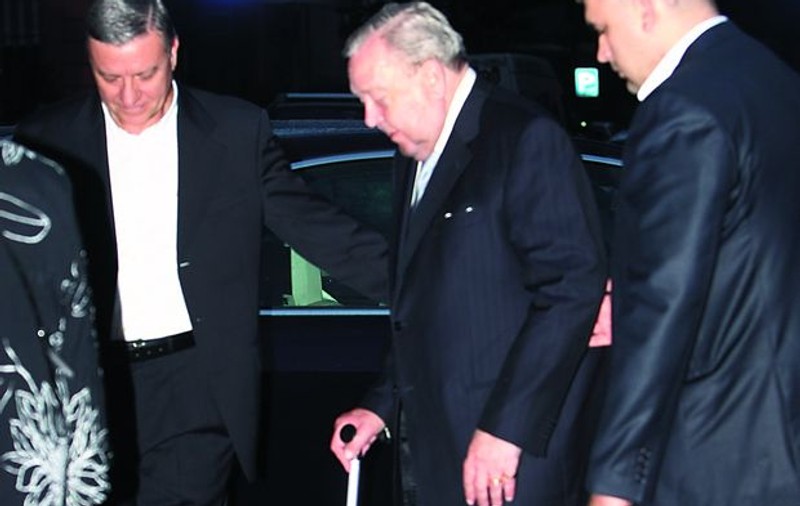 Gazdă bună pentru Platini şi Johansson