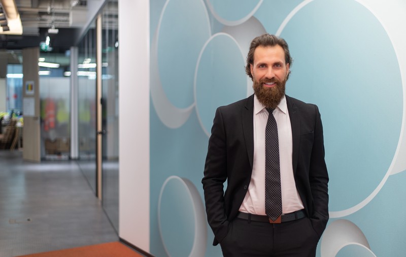 tbi bank a încheiat un parteneriat cu Transilvania Broker pentru a facilita românilor plata în rate a produselor de asigurare, inclusiv cele RCA