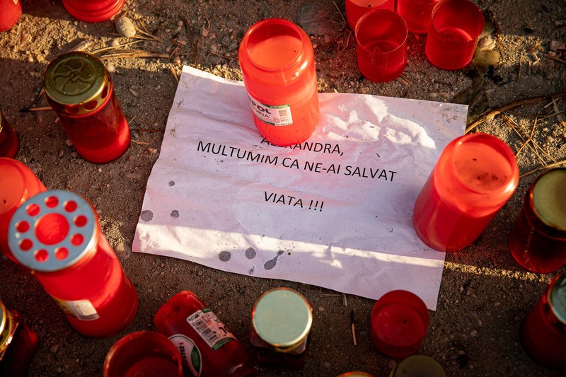 Mesaj amar din fața Casei Ororilor