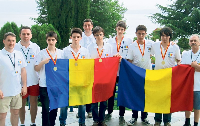 6 MEDALII dintr-un foc! Elevii români «au ras» tot la Olimpiada Balcanică de Matematică