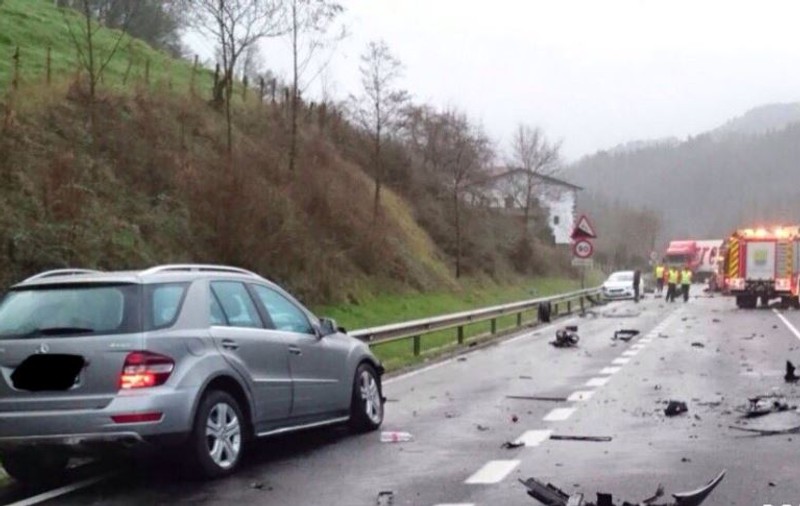 Doi români au murit într-un accident rutier în lanț în Spania