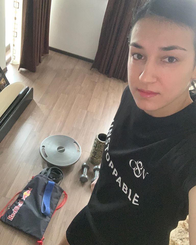 Cristina Neagu - Facebook