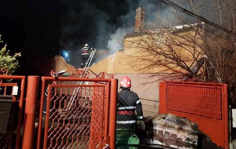 Un tânăr din Botoșani și-a incendiat casa, după o decepție în dragoste