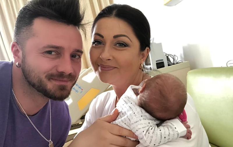 Gabriela Cristea, la prima plimbare cu fetele ei