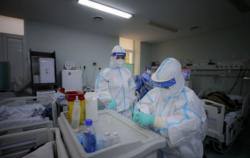 INSP: 69,7 % din cazurile de COVID-19 din ultima săptămână provin de la persoane nevaccinate