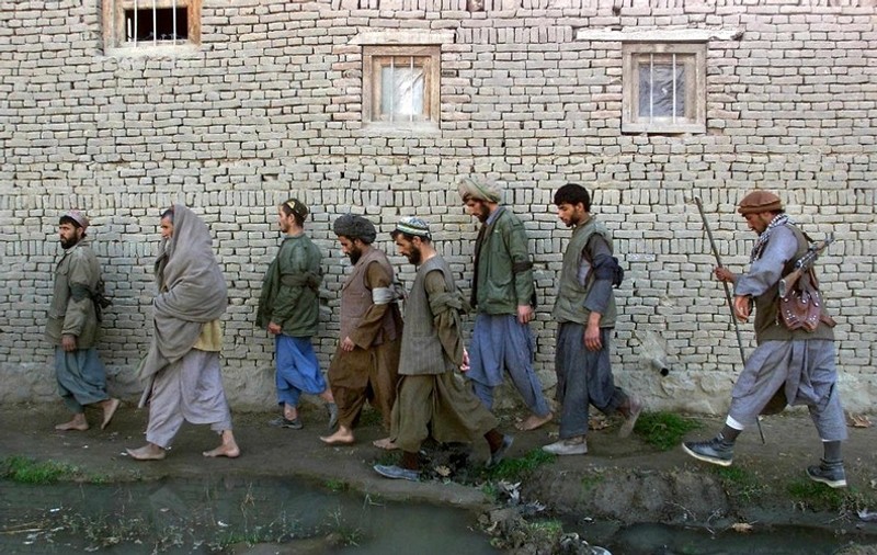 Peste 12.000 de prizonieri vor fi eliberaţi în Afganistan, pentru a se evita răspândirea COVID-19 în închisori