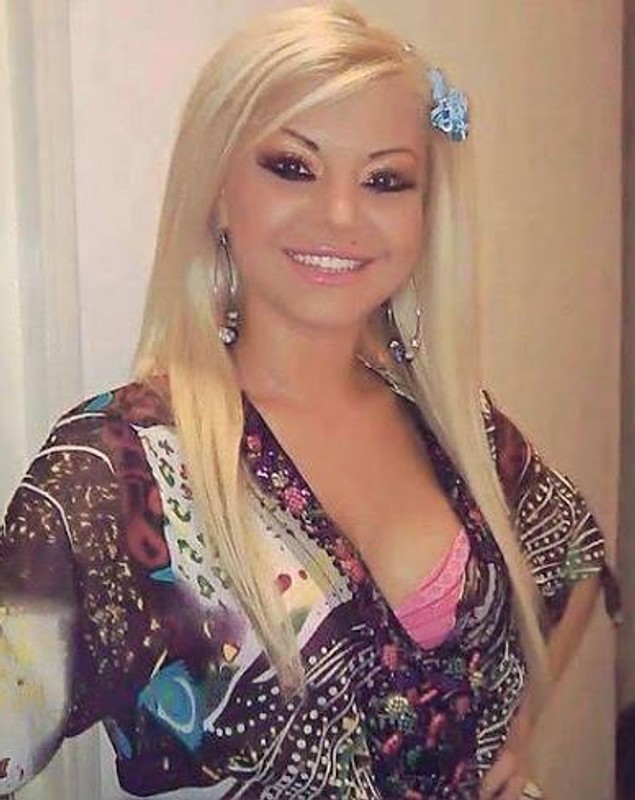 Imagini cu Ana Maria Mocanu înainte de operațiile estetice
