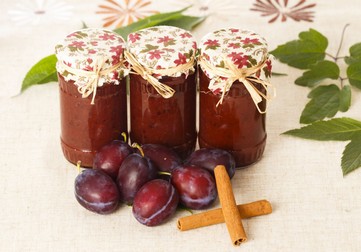 Gem de prune cu scorțișoară