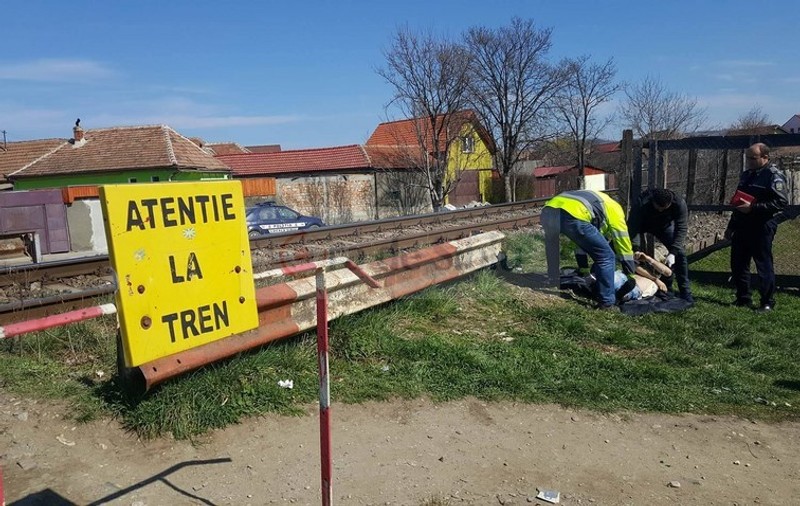 O femeie de 76 de ani a fost lovită de tren, la Sibiu. Bătrâna n-a avut nicio șansă
