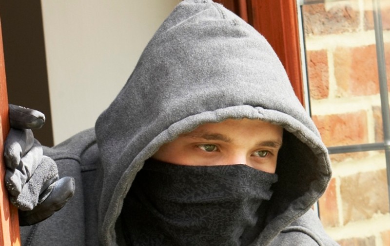 O farmacie din Timişoara a fost jefuită de un bărbat 