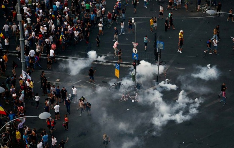 Ordinul de intervenție a jandarmilor la protestul din 10 august, ilegal. Procurorii au explicat de ce i-au pus sub acuzare pe cei trei șefi din Jandarmerie
