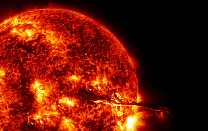 Una din cele mai mari erupții solare din istorie, surprinsă de NASA. Cum va fi afectat Pământul | VIDEO