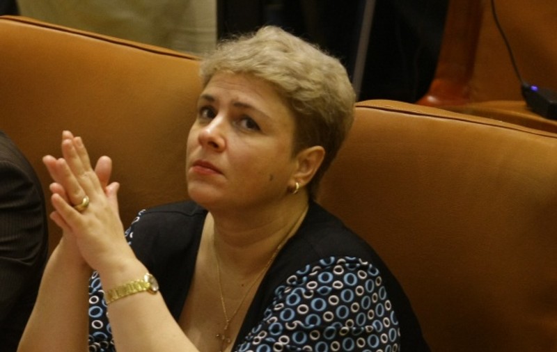 Adio, Parlament! Teo se întoarce definitiv în televiziune. Şi-a dat demisia din Camera Deputaţilor   