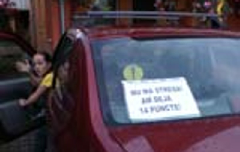 Ia uite ce si-au pus pe masini