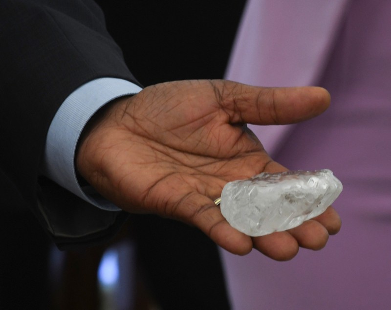 Diamant de peste 1.000 de carate descoperit în Botswana. Este al treilea cel mai mare din lume