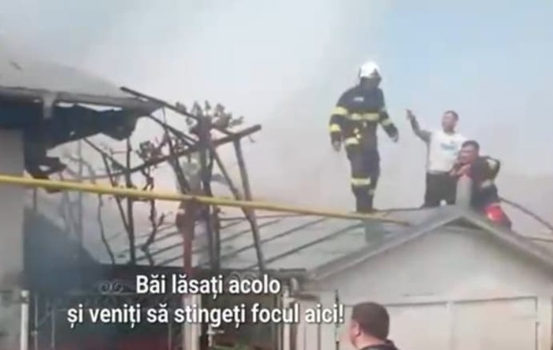 Pompieri certați de localnici în timpul unei intervenții la Bârlad: „Nu așa se face, domne!”