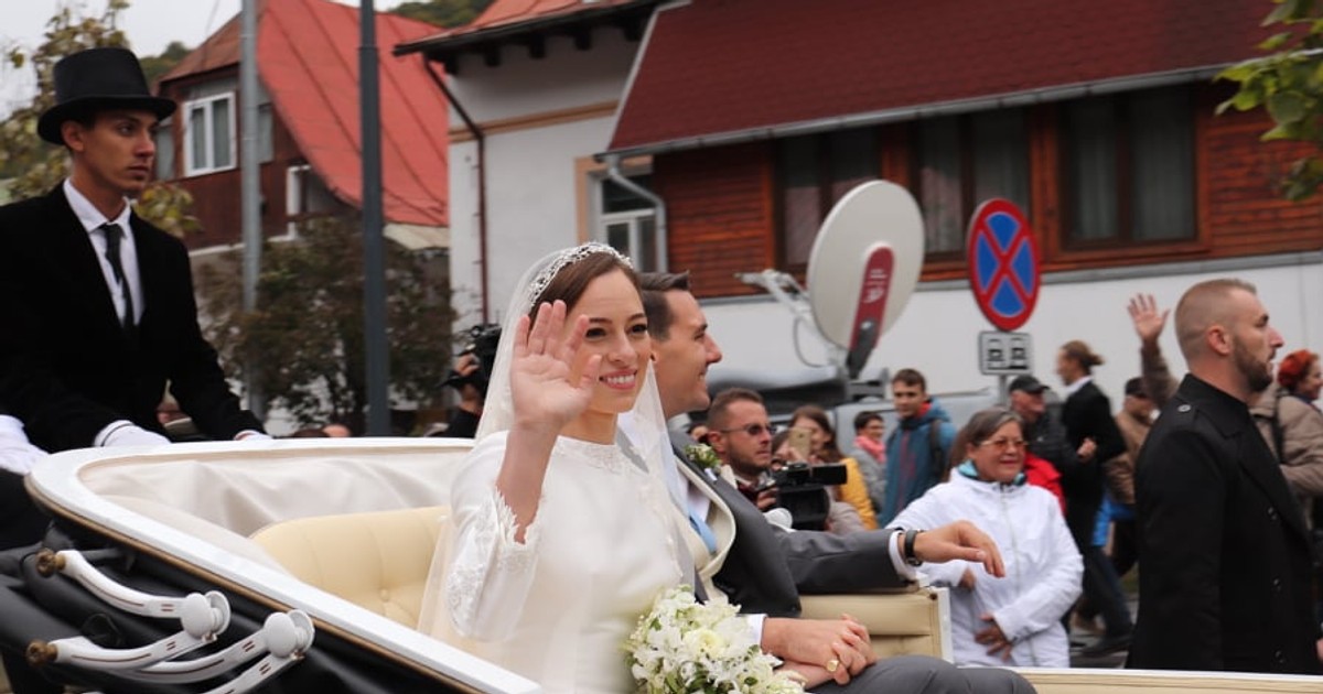 Caleașcă unicat la nunta principelul Nicolae cu Alina Binder. Folosită pentru prima oară | FOTO
