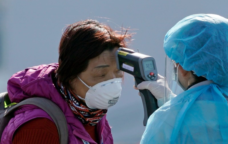 Primul caz de reinfectare cu coronavirus! O femeie din Japonia a făcut boala a doua oară într-o lună