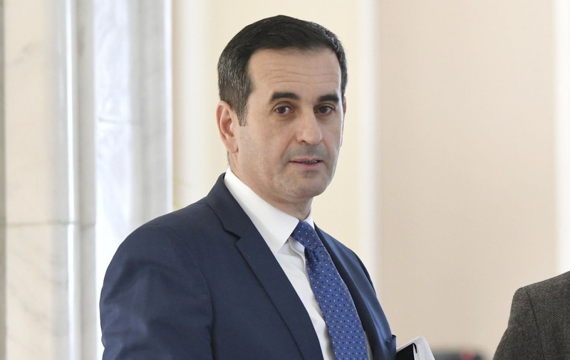 Un masterand al Academiei SRI, numit secretar general al ANAF. A trecut prin 6 ministere importante în 13 ani