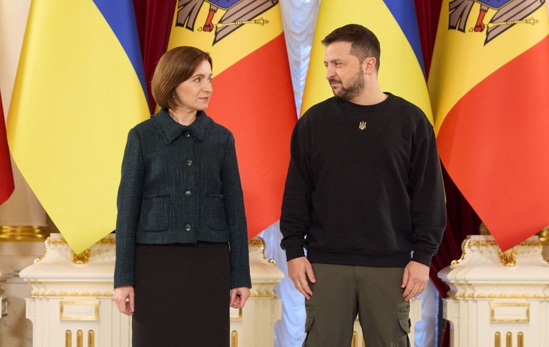 Românii susțin, la limită, aderarea Ucrainei la UE și mult mai ferm pe cea a Republicii Moldova. Ce țară europeană se opune, potrivit unui nou sondaj