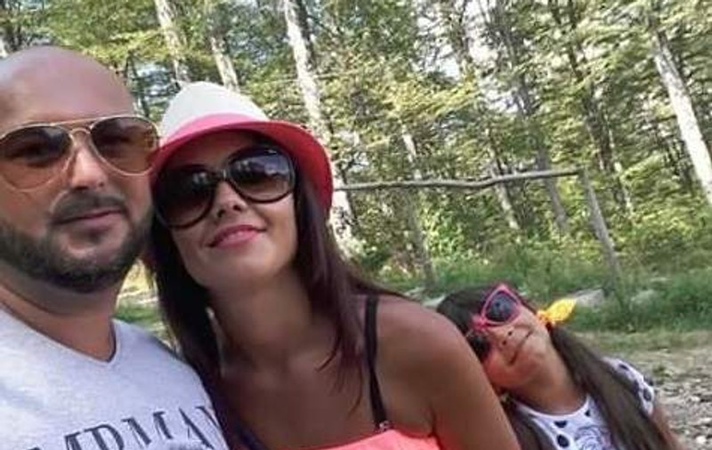 Detalii noi în cazul familiei găsite moarte în garsoniera din Gorj. Bunica maternă face declarații emoționante