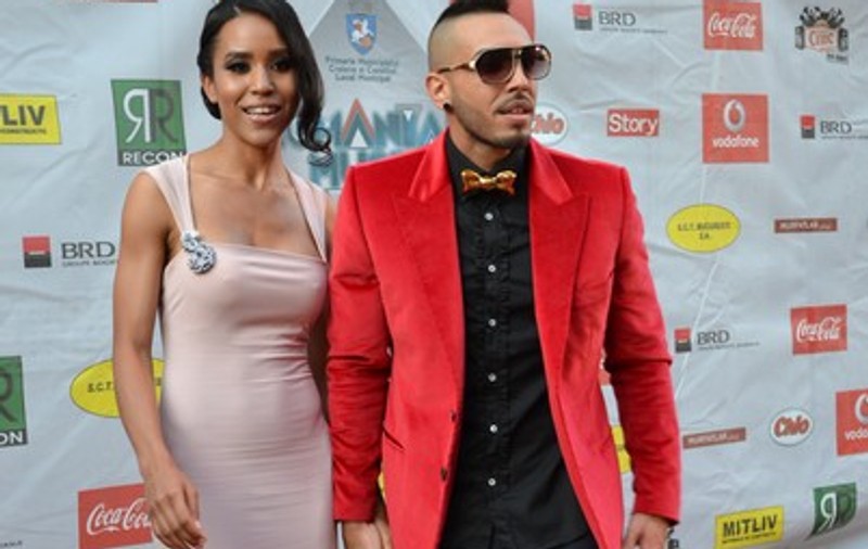 Soția lui Alex Velea, cu SFÂRCURILE la vedere la Romanian Music Awards | FOTO