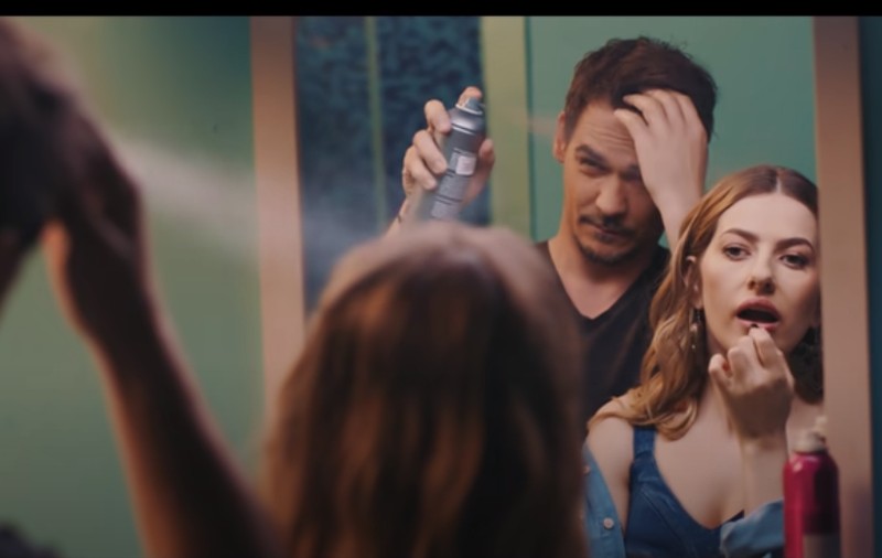 Lidia Buble, detalii despre Răzvan Simion. Ce s-a întâmplat între ei la filmările pentru videoclipul „Sub apă”. „I-am dat peste spate. I-au pârâit vertebrele”