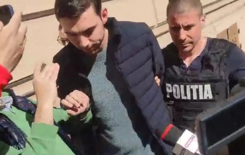 Studentul la Medicină și Teologie care și-a ucis iubita cu 51 de lovituri de cuțit, în Timișoara, a fost condamnat la 25 de ani de închisoare. Sentința nu e definitivă