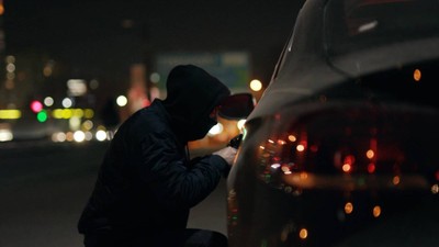 hot furt geam oglinda masina