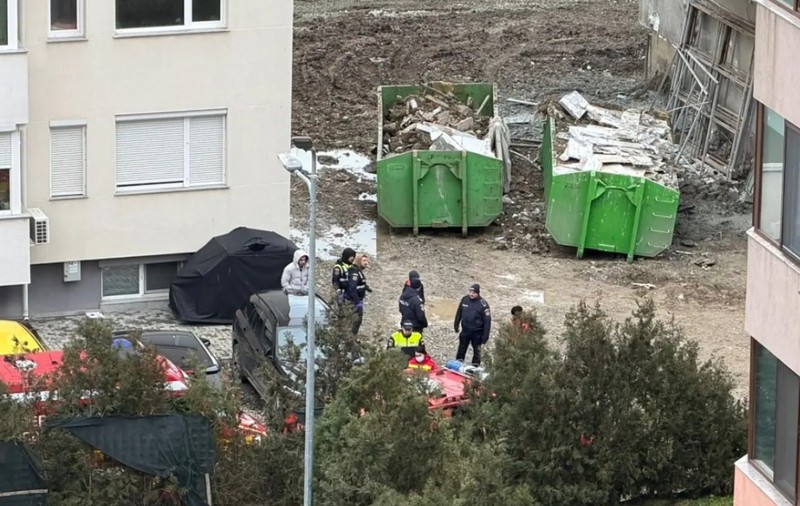 Un muncitor a murit după ce a căzut de la etajul unui bloc în construcție din Constanța
