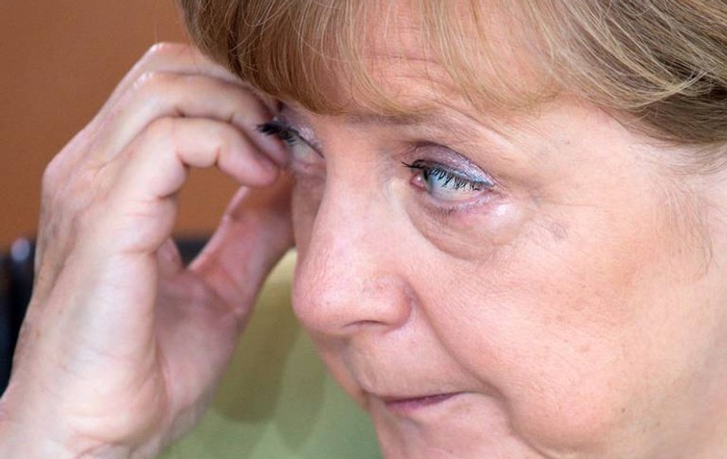 Ce se întâmplă cu refugiata care a plâns în fața Angelei Merkel! Nimeni nu se aștepta 
