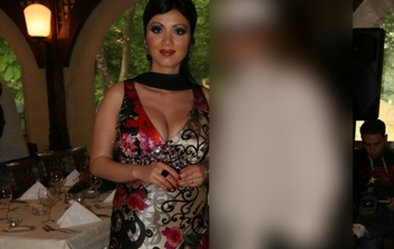 O vedetă CONTROVERSATĂ din ROMÂNIA suferă de o boală cruntă: CANCER LA CAP