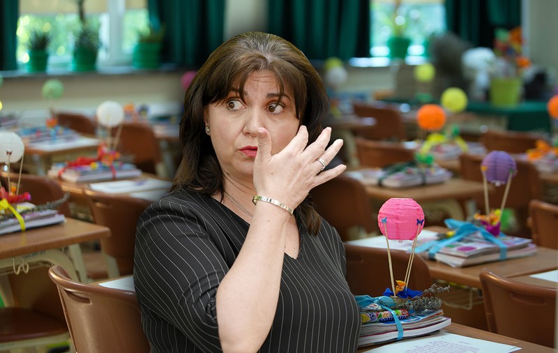 Elevii din clasa a VIII-a încep școala fără manuale la Română, disciplină de examen. Au fost numiți “generația fără manuale”, fiindcă niciodată nu le-au primit la timp
