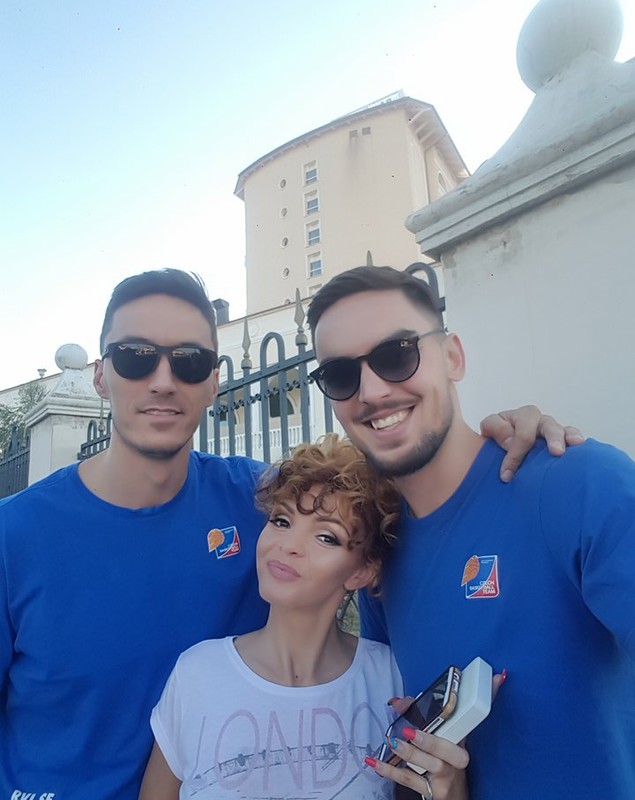Cehul Jiri Welsch ar fi jucat golf dacă nu era baschetbalist. A evoluat 4 ani în NBA, dar nu se mai uită la meciuri! A făcut pe omul-păianjen! / VIDEO