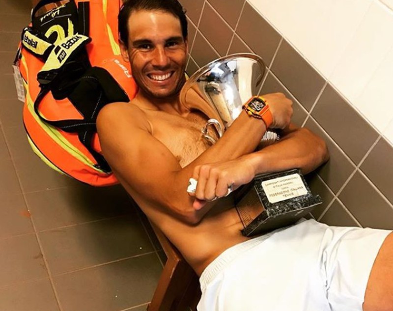 INSTASTORY / Regal cu Rafael Nadal!