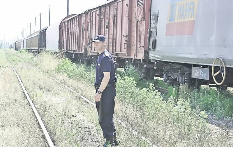 Personalul trenulului din care s-au furat focoasele, testat  cu detectorul de minciuni