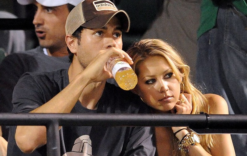Anna Kournikova și Enrique Iglesias au devenit părinți de gemeni, băiat și fată