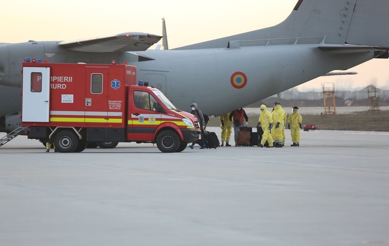 Românii de pe nava Diamond Princess au ajuns în țară și sunt puși în carantină. Raed Arafat: „Folosim echipamente achiziționate când era Ebola”