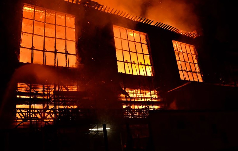 VIDEO| Incendiu de proporții la Școala de Artă din Glasgow